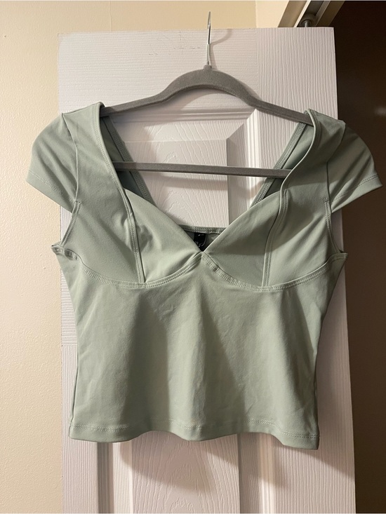 Tops - Women's Sage Green V-Neck Cropped Top